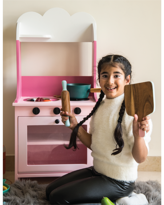 Discover the Great Benefits of Play Kitchen Sets for Your Child