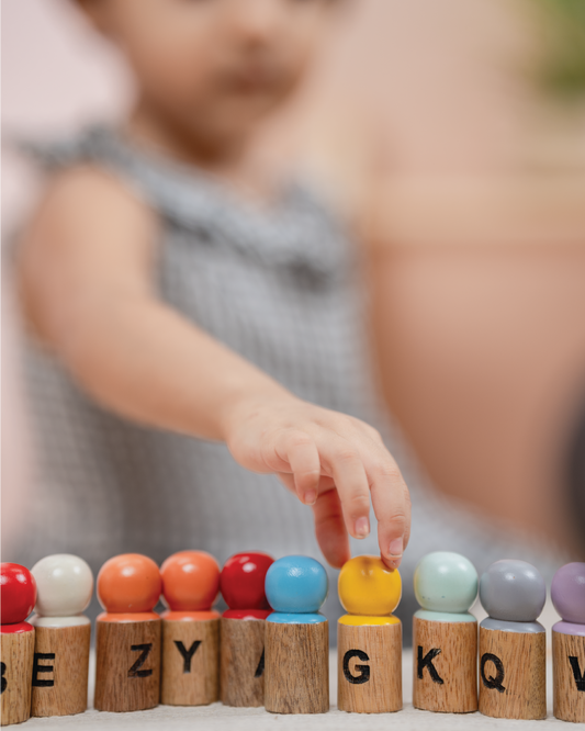 Choose Montessori Toys to Enhance Your Child's Cognitive Development